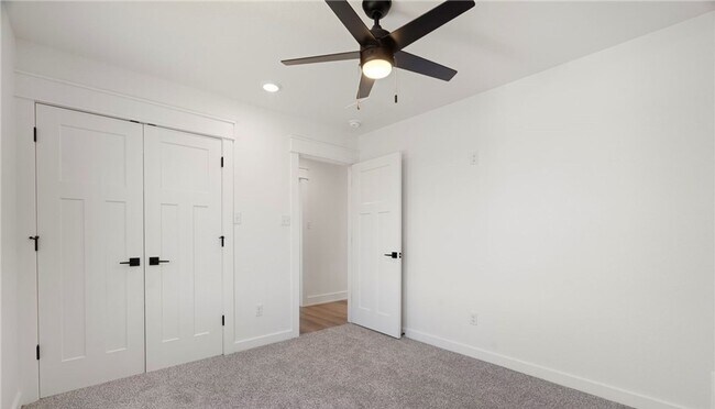 Building Photo - Lovely Modern Home-Three Bed/Three Bath/Upgraded Features and Fixtures