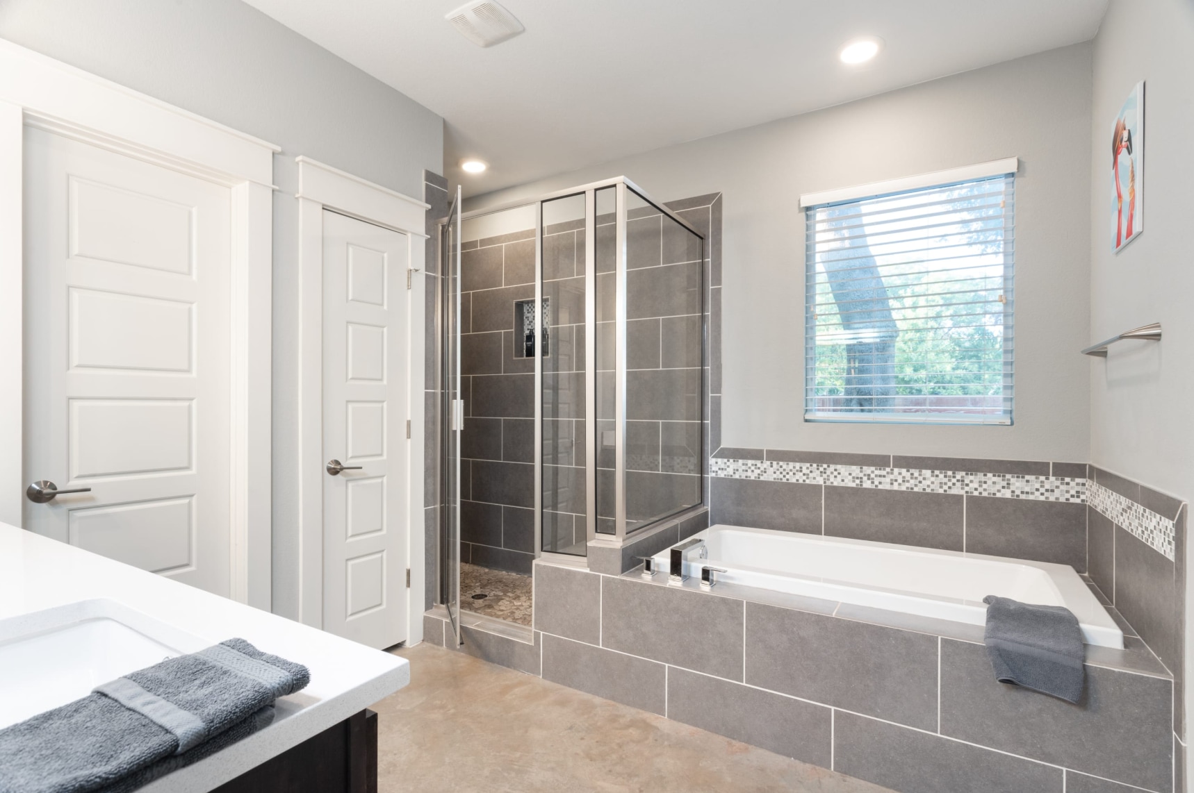 Building Photo - 3000 Neal St