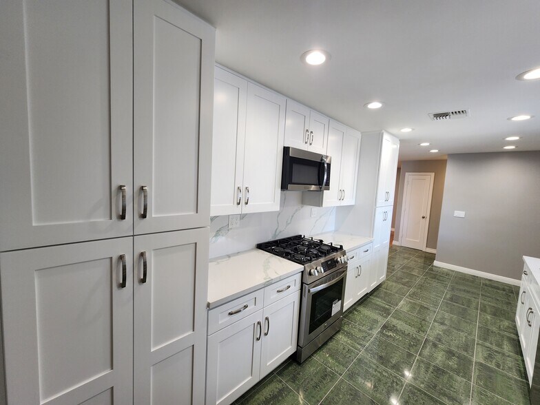 Building Photo - 22240 Burton St