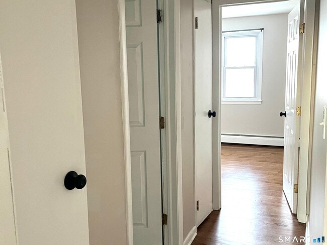 Building Photo - 63 Maynard St