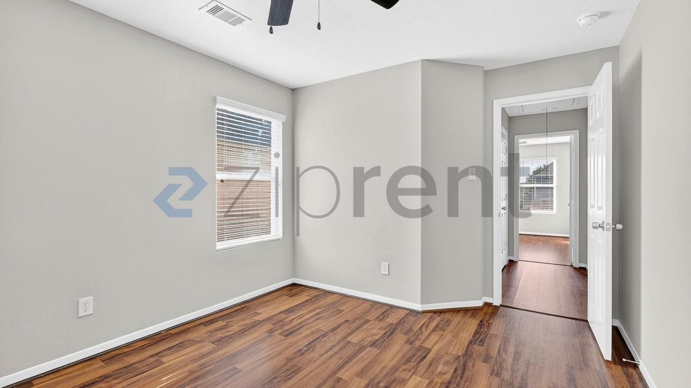 Building Photo - 5011 Ivy Fair Way