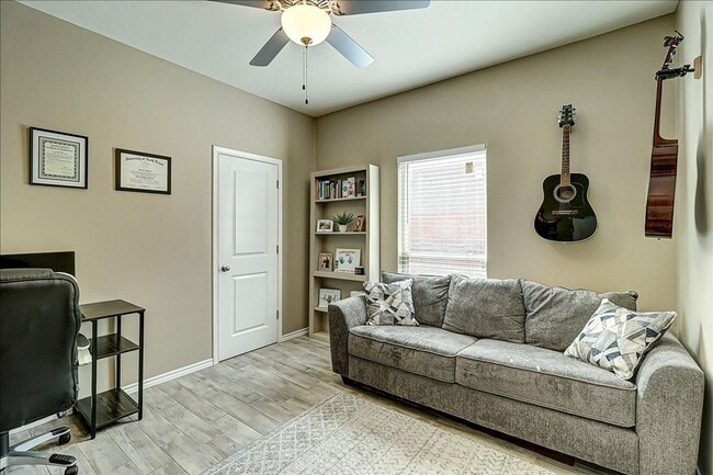 Building Photo - 5817 Bella Di Giorno Dr