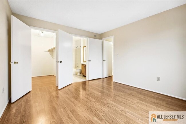 Building Photo - 1607 Aspen Dr