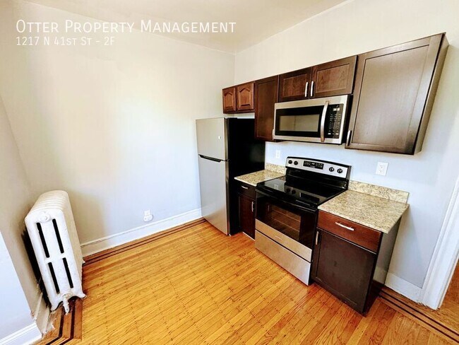 Building Photo - 1217 N 41st St