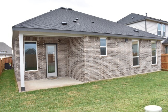 Building Photo - 32042 Sweet Pea Mdw Dr