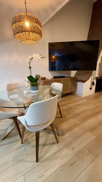 Building Photo - 1925 Alga Rd