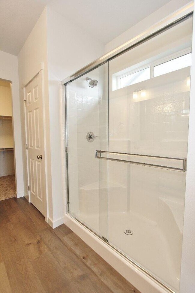 Building Photo - Stunning Single-Level w/Upper Bonus Room Home
