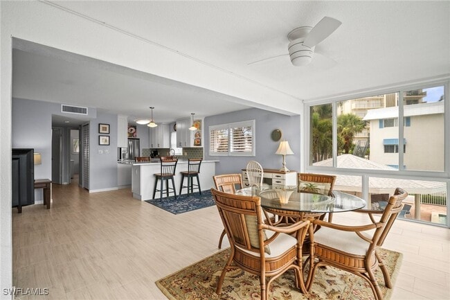 Building Photo - 2100 Gulf Shore Blvd N