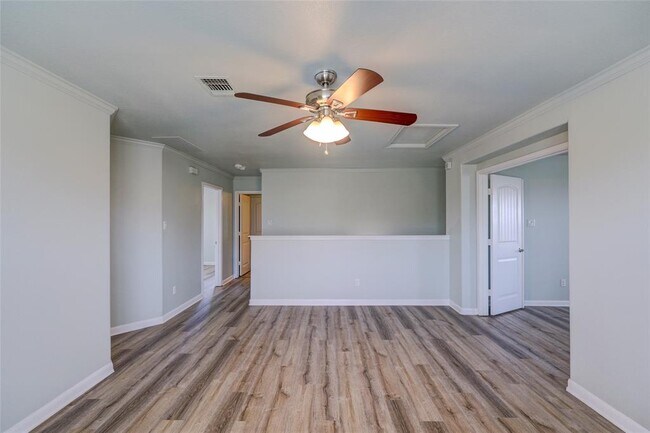 Building Photo - 455 Gina Dr