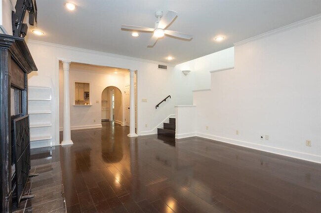 Building Photo - 1804 Polo Rd