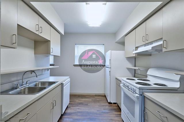 Building Photo - 2800 Sayles Blvd