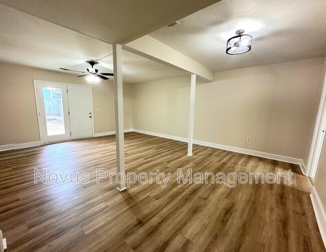 Building Photo - 104 Wrenwood Ln