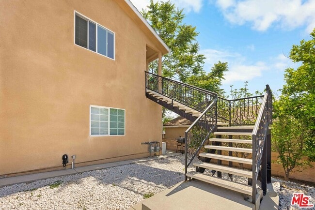 Building Photo - 7752 Le Berthon St