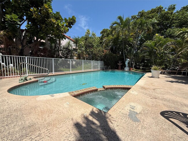 Building Photo - 1850 Rodman St