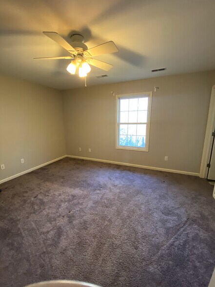 Building Photo - 3879 S Cramer Cir