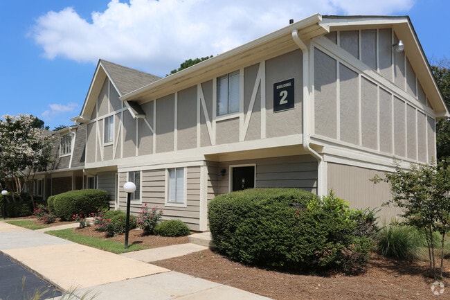 Building Photo - Summer Crossing
