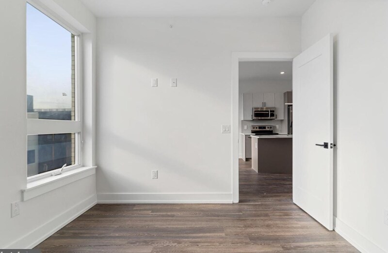 Building Photo - 1721 Ridge Ave