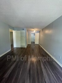 Building Photo - 2795 Beverly Hill St