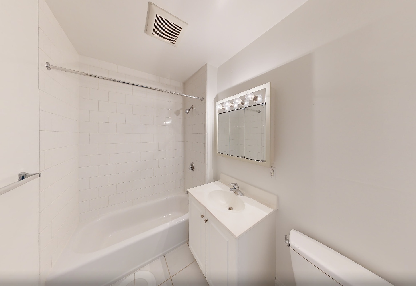 Building Photo - 125 Edgemere Rd