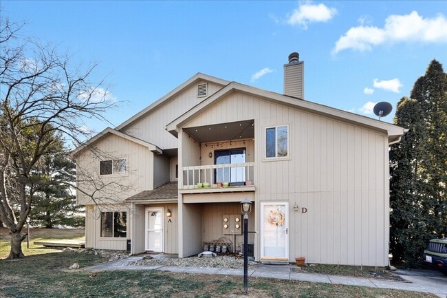 Building Photo - 108 Burwash Ave