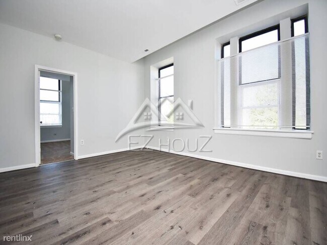 Building Photo - 2419 Greenmount Ave