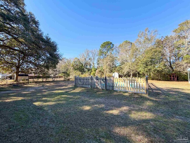 Building Photo - 1965 Brentco Rd