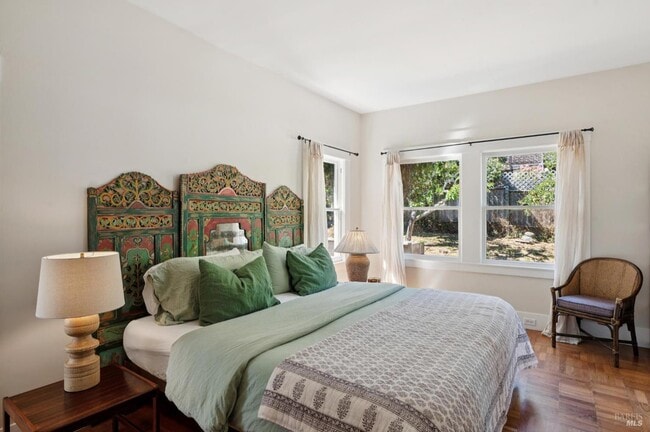 Building Photo - 40 Laurel Ave