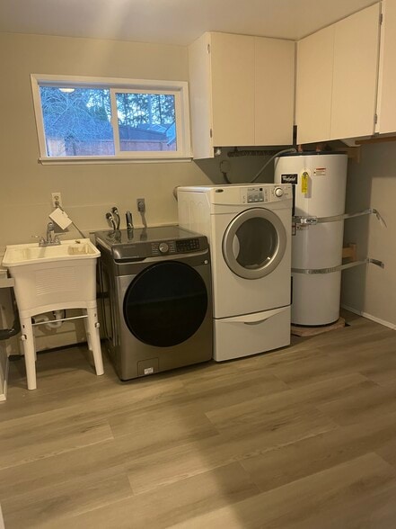 Building Photo - 19527 30th Ave NE