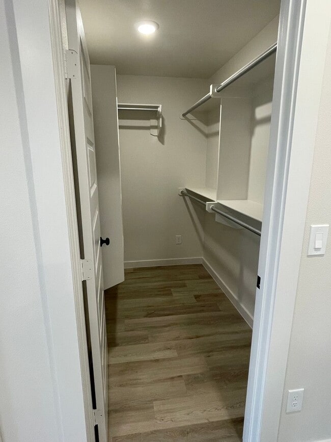 Building Photo - NEW 2026 Buld in Hometead 3/2/2