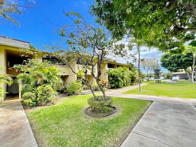 Building Photo - Maui Gardens - Central Kihei Resort Style Complex - Furnished 2 bed/1.5bath