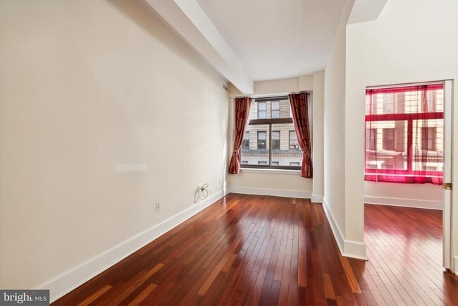 Building Photo - 1500 Chestnut St