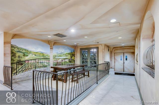 Building Photo - 400 E 3rd Ave