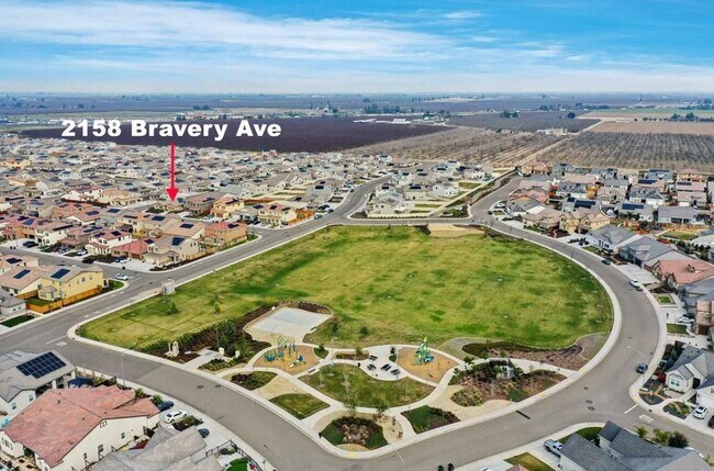 Building Photo - 2158 Bravery Ave