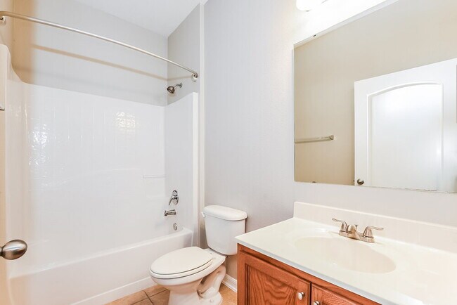 Building Photo - 4831 Petal Pawpaw Ln