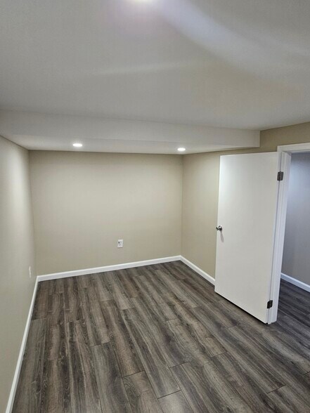 Den view 1 - 3503 Dunnington Rd