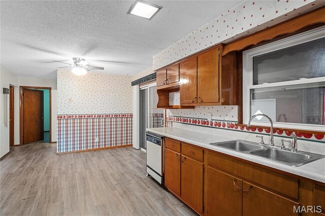 Building Photo - 107 Mark Trail Dr