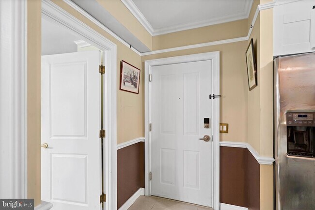 Building Photo - 555 Massachusetts Ave NW