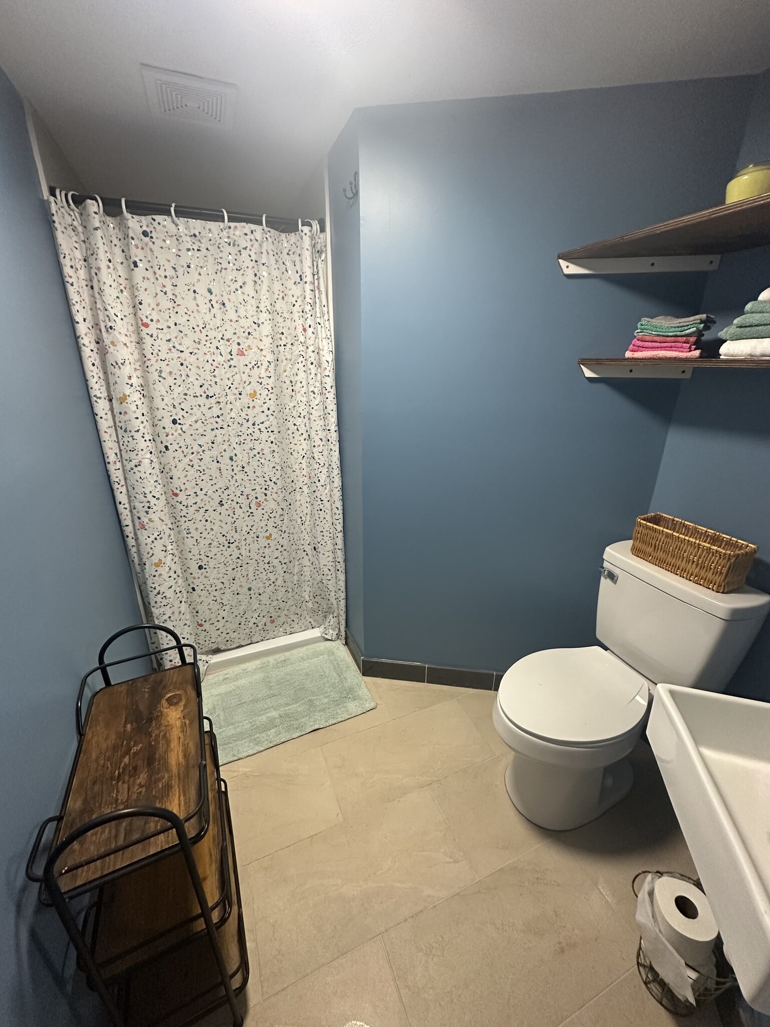 Building Photo - 616 Peak Branch Rd