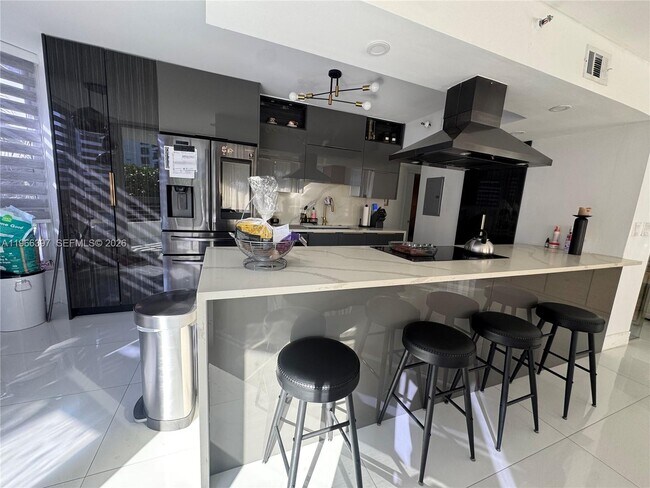 Building Photo - 19195 Mystic Pointe Dr