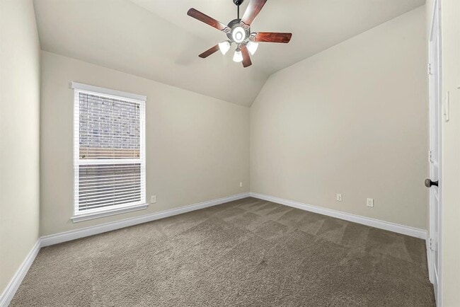 Building Photo - 17503 Woodfalls Ln