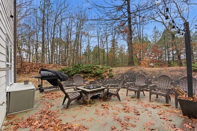 Building Photo - 345 Oxnard Cir SW