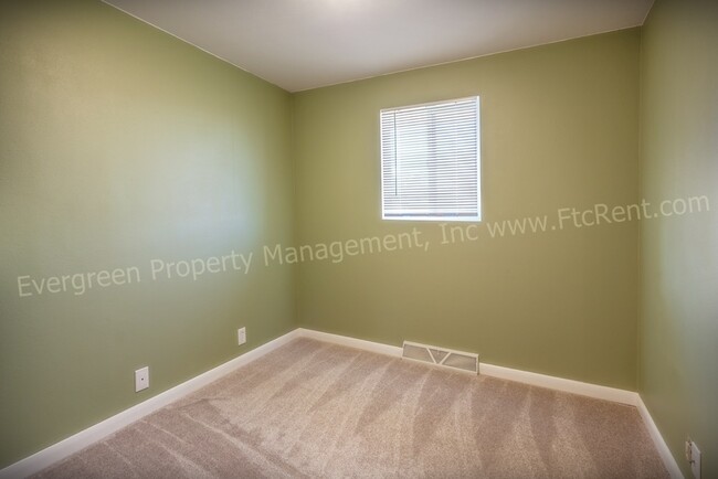 Building Photo - Adorable 3-bedroom Close to CSU and Old Town!