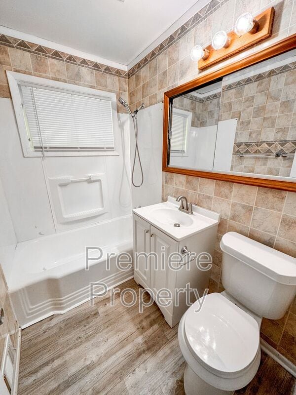 Building Photo - 7801 Ruskin Way