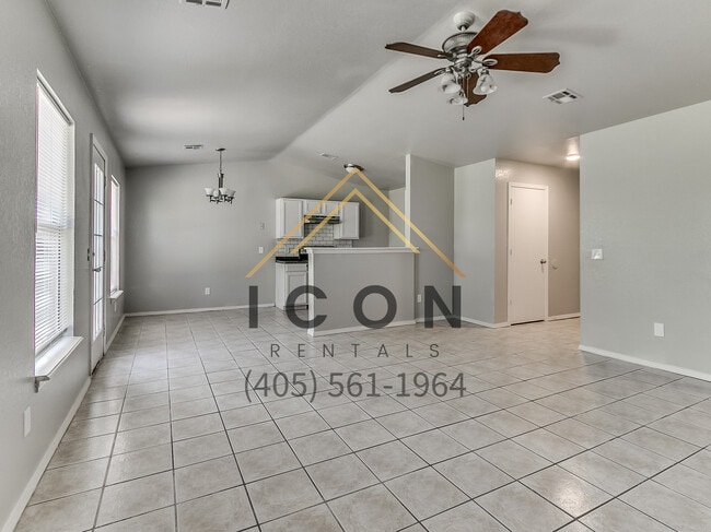 Building Photo - 10477 Aberdeen Dr