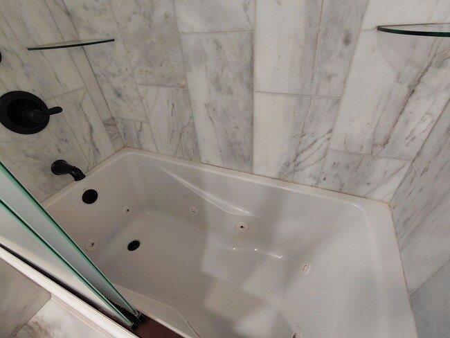 Building Photo - City of Rolla