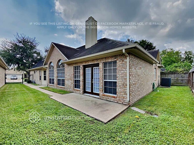 Building Photo - 3831 Princeton Park Ct