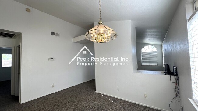 Building Photo - 8274 Golden Park Ct