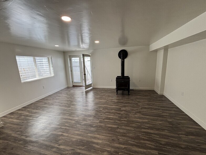 Building Photo - 1407 Flint Meadow Dr