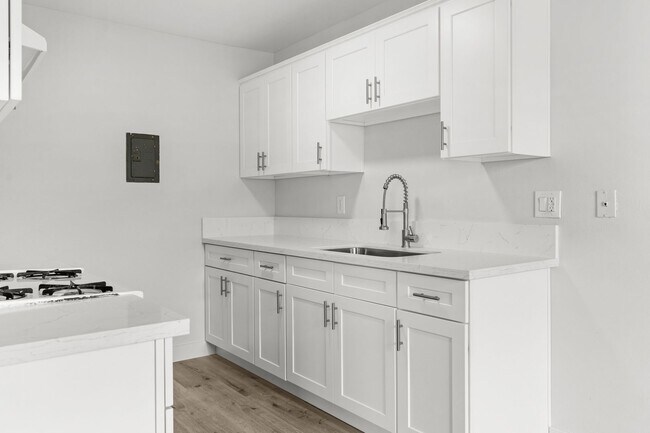 Interior Photo - 8331 Lampson Avenue
