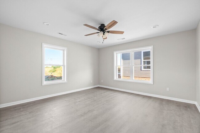 Building Photo - 44 Chippewa Ln